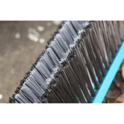 Combisysteem Straatbezem Met Schraper - Gardena -Tuin Gereedschap Winkel combisysteem straatbezem met schraper gardena 5 6